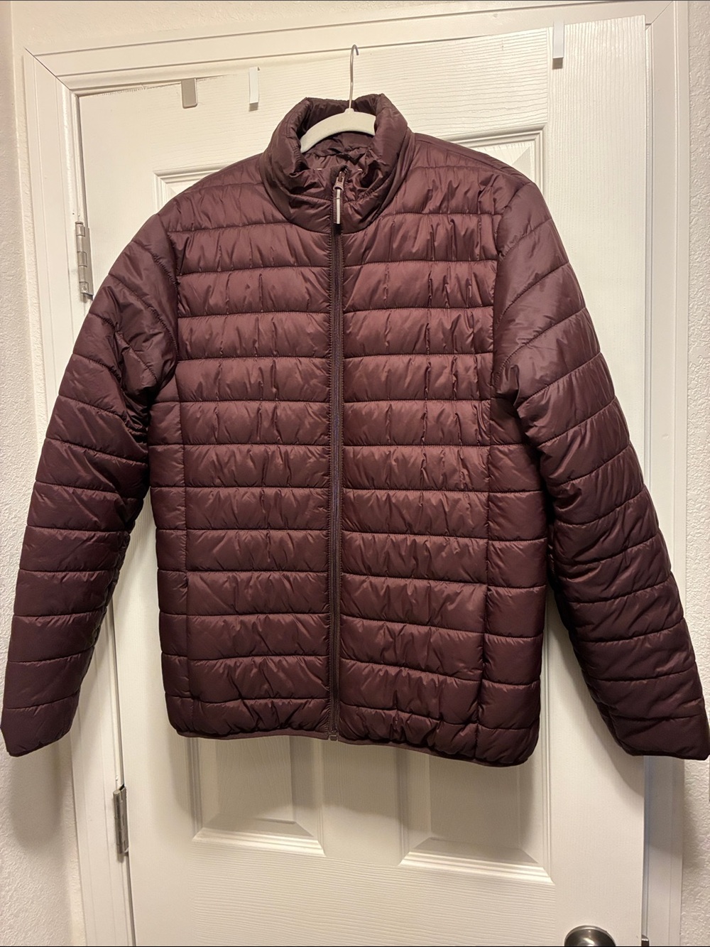 Goodfellow & Co Men's Quilted Puffer Jacket in Burgundy